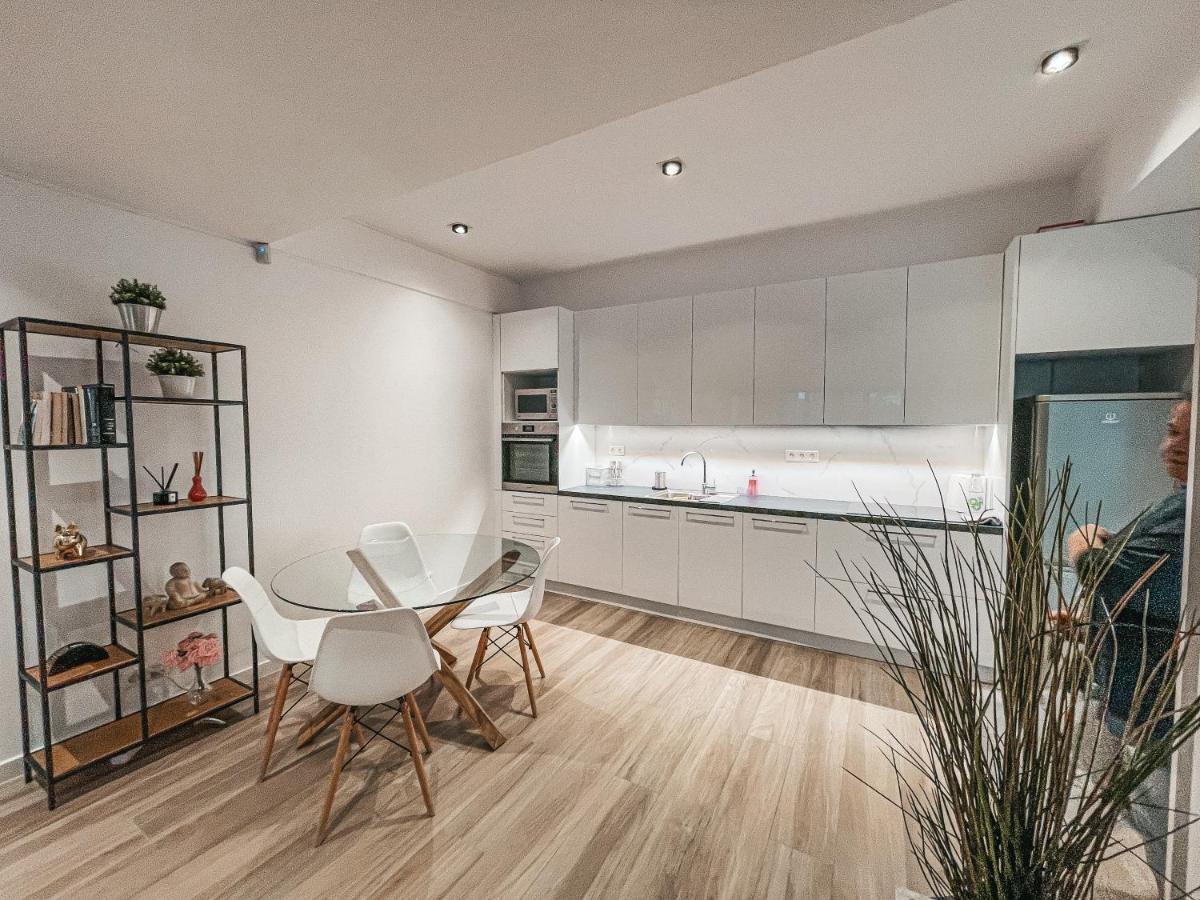 Pool Voula Apartment Close To Kavouri Beach By Cielo Homes アテネ エクステリア 写真
