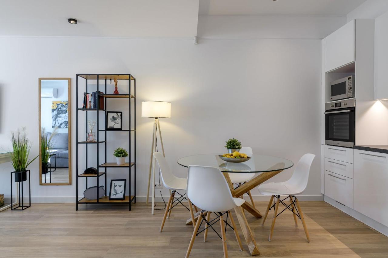 Pool Voula Apartment Close To Kavouri Beach By Cielo Homes アテネ エクステリア 写真